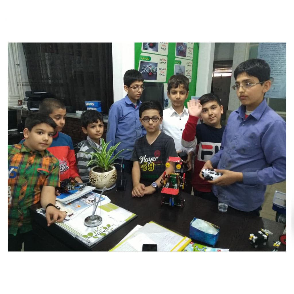 آموزشگاه رباتیک پژوهش