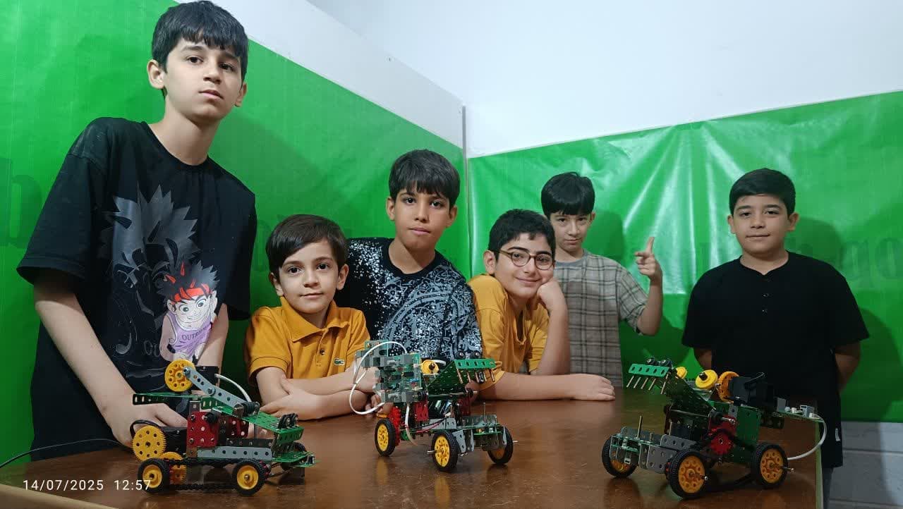 کلاس ترم 4 کای ربات